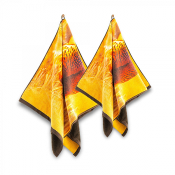 ręcznik BAŻANT brązowy - widok ręcznika powieszonego na wieszaku