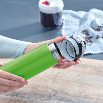 Kubek termiczny Flip 600ml KIWI, odkręcanie pokrywki